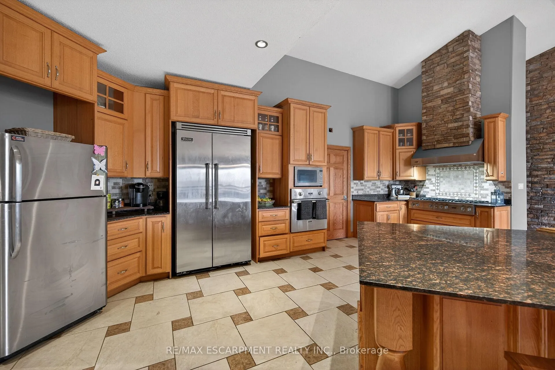 Photo 10 of 393 Old Onondaga Road E, Brant, Brantford Twp — HOMEH