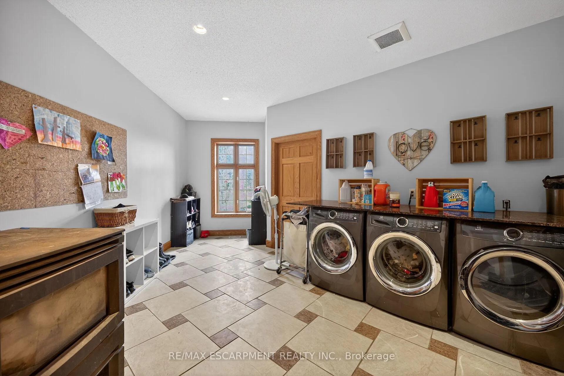 Photo 22 of 393 Old Onondaga Road E, Brant, Brantford Twp — HOMEH
