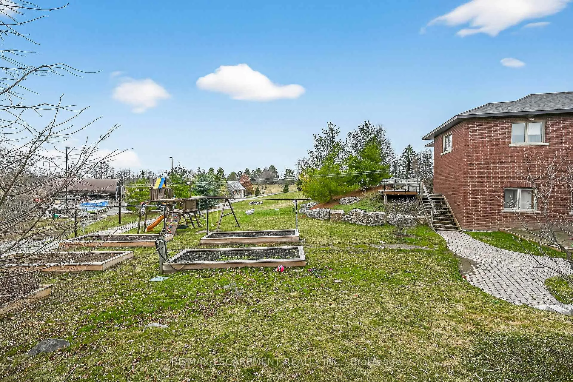 Photo 43 of 393 Old Onondaga Road E, Brant, Brantford Twp — HOMEH