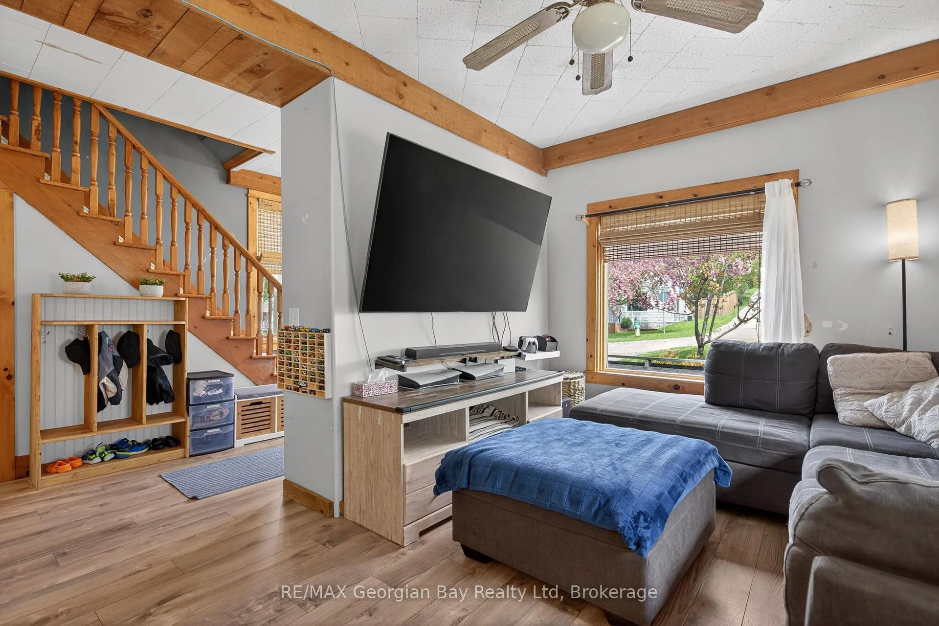 Photo 6 of 14 Centre Street, Penetanguishene — HOMEH