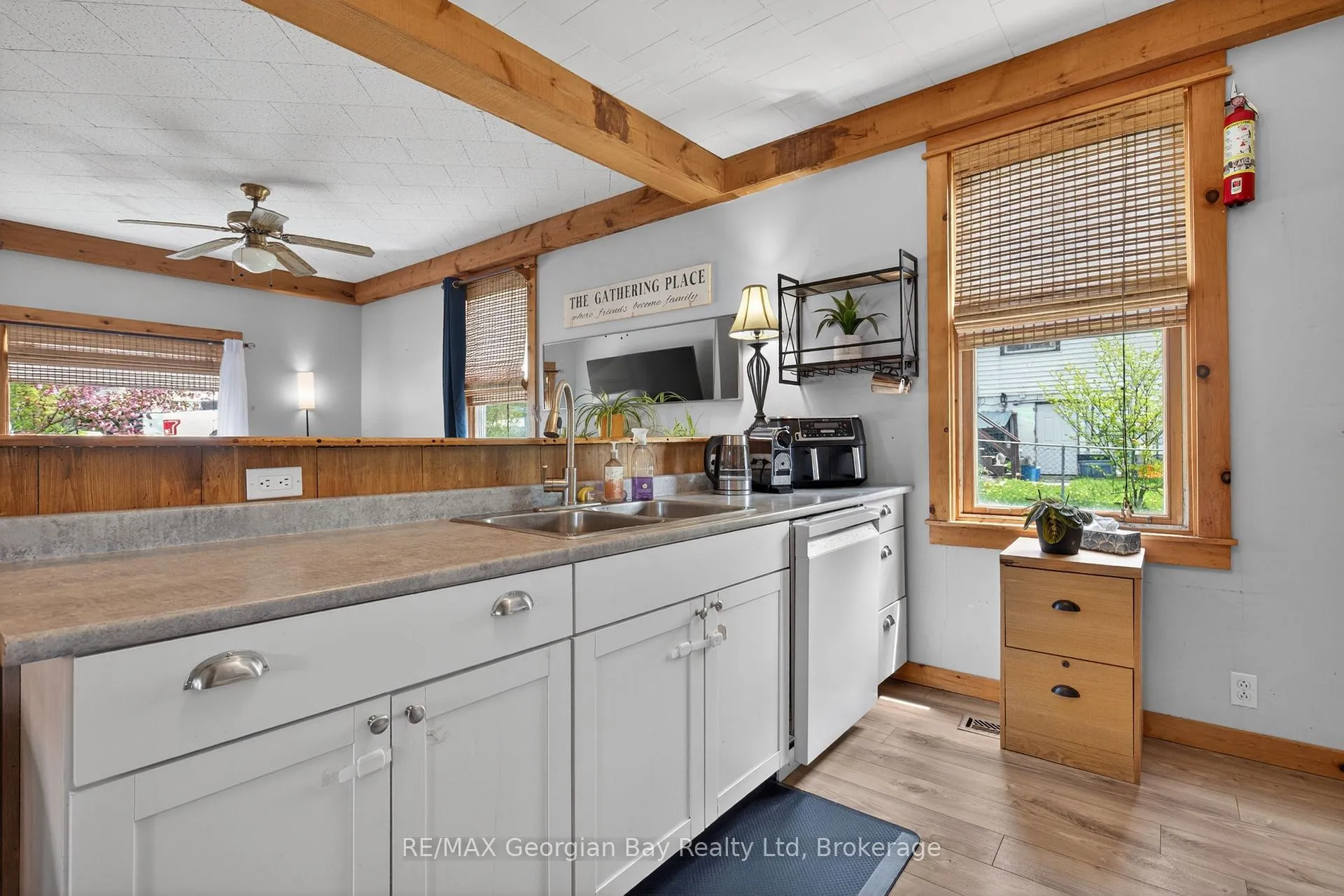 Photo 8 of 14 Centre Street, Penetanguishene — HOMEH