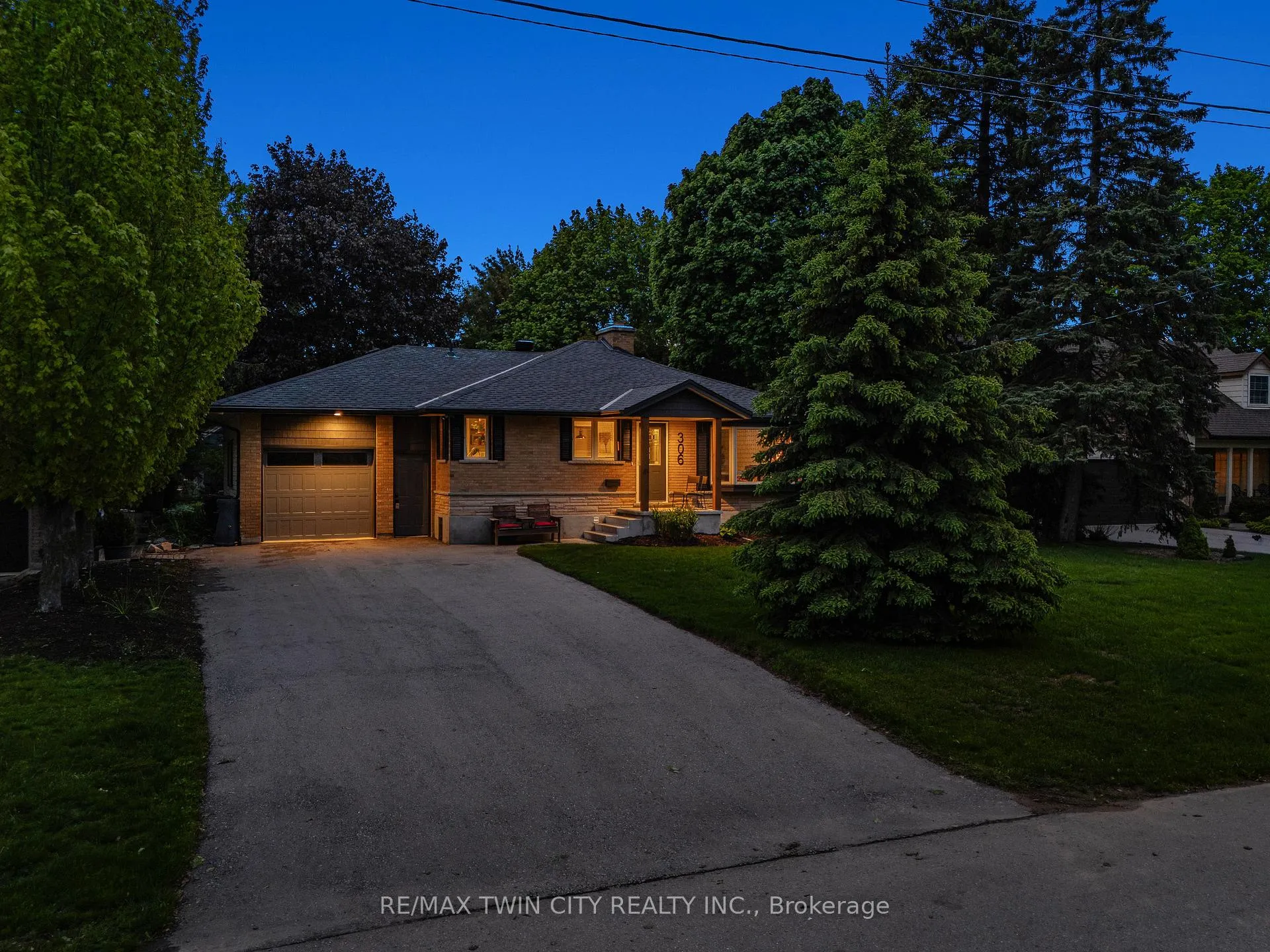 Photo 3 of 306 Normandy Avenue, Waterloo — HOMEH