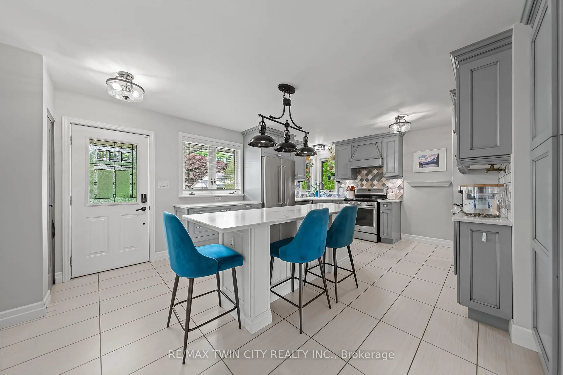Photo 9 of 306 Normandy Avenue, Waterloo — HOMEH