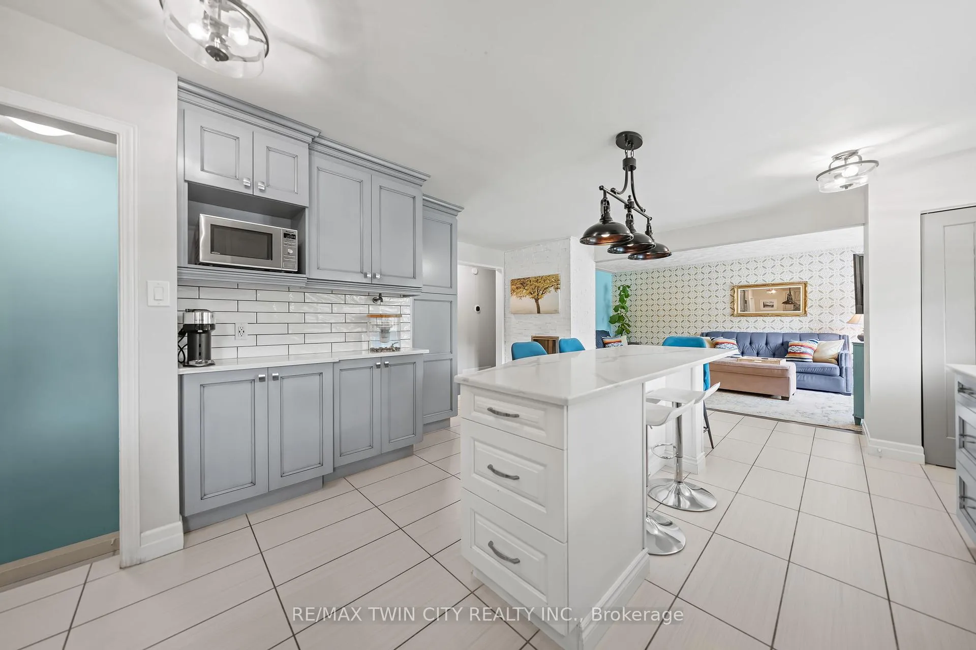Photo 12 of 306 Normandy Avenue, Waterloo — HOMEH