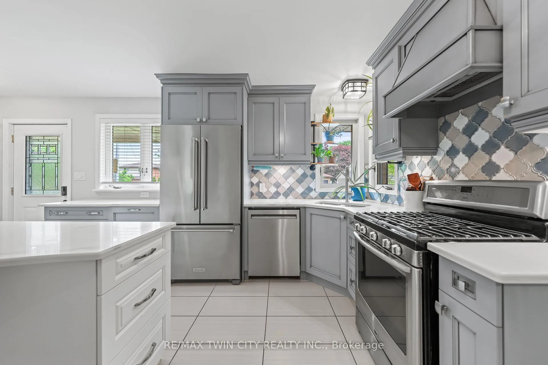 Photo 13 of 306 Normandy Avenue, Waterloo — HOMEH