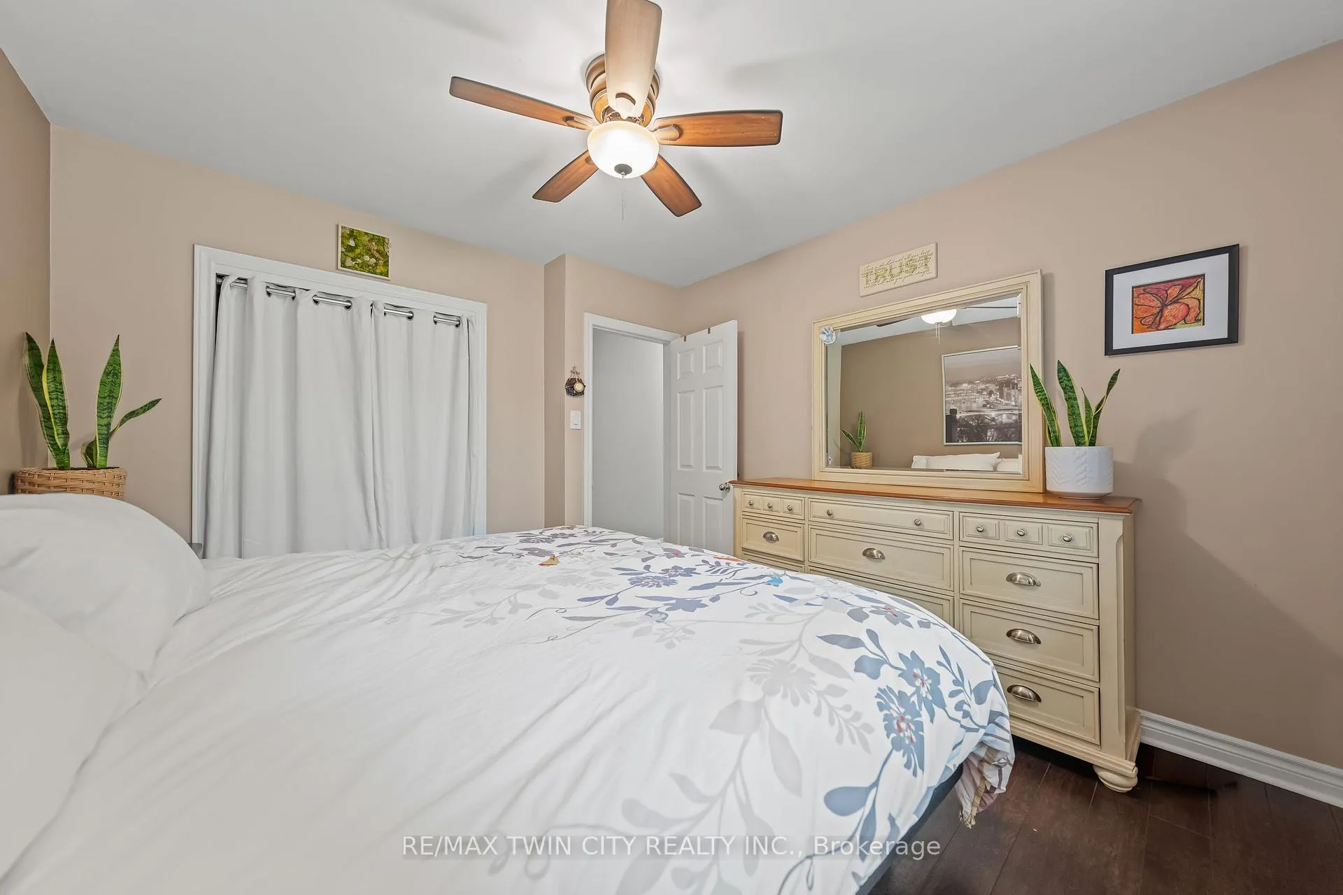 Photo 21 of 306 Normandy Avenue, Waterloo — HOMEH