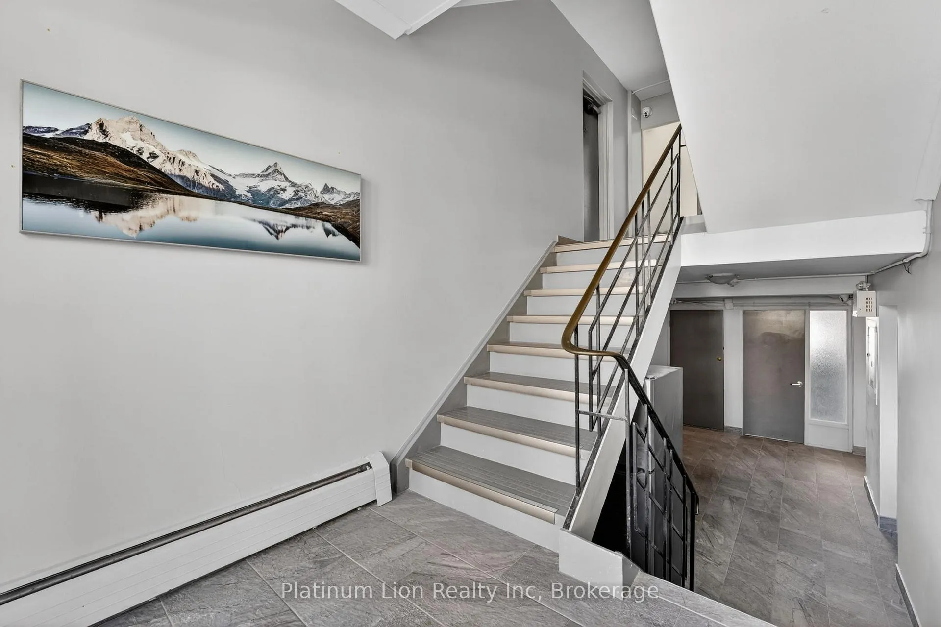 Photo 1 of Unit 7, 81 Kenwood Drive, Kitchener, Heritage Park - Kitchener — HOMEH