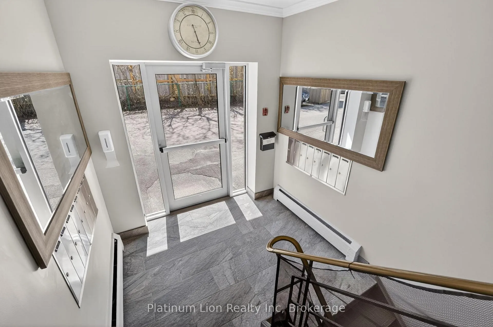 Photo 6 of Unit 7, 81 Kenwood Drive, Kitchener, Heritage Park - Kitchener — HOMEH