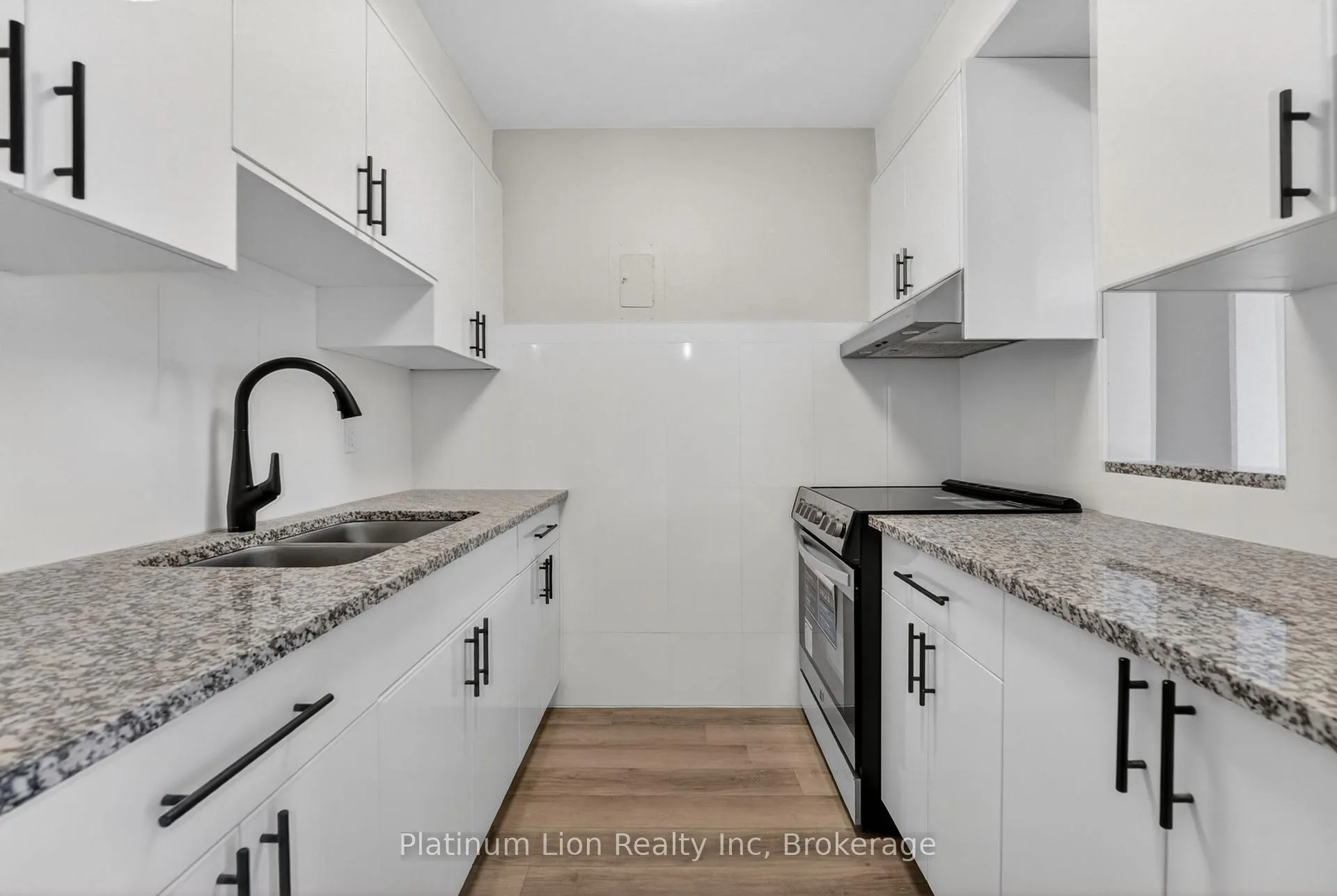 Photo 7 of Unit 7, 81 Kenwood Drive, Kitchener, Heritage Park - Kitchener — HOMEH