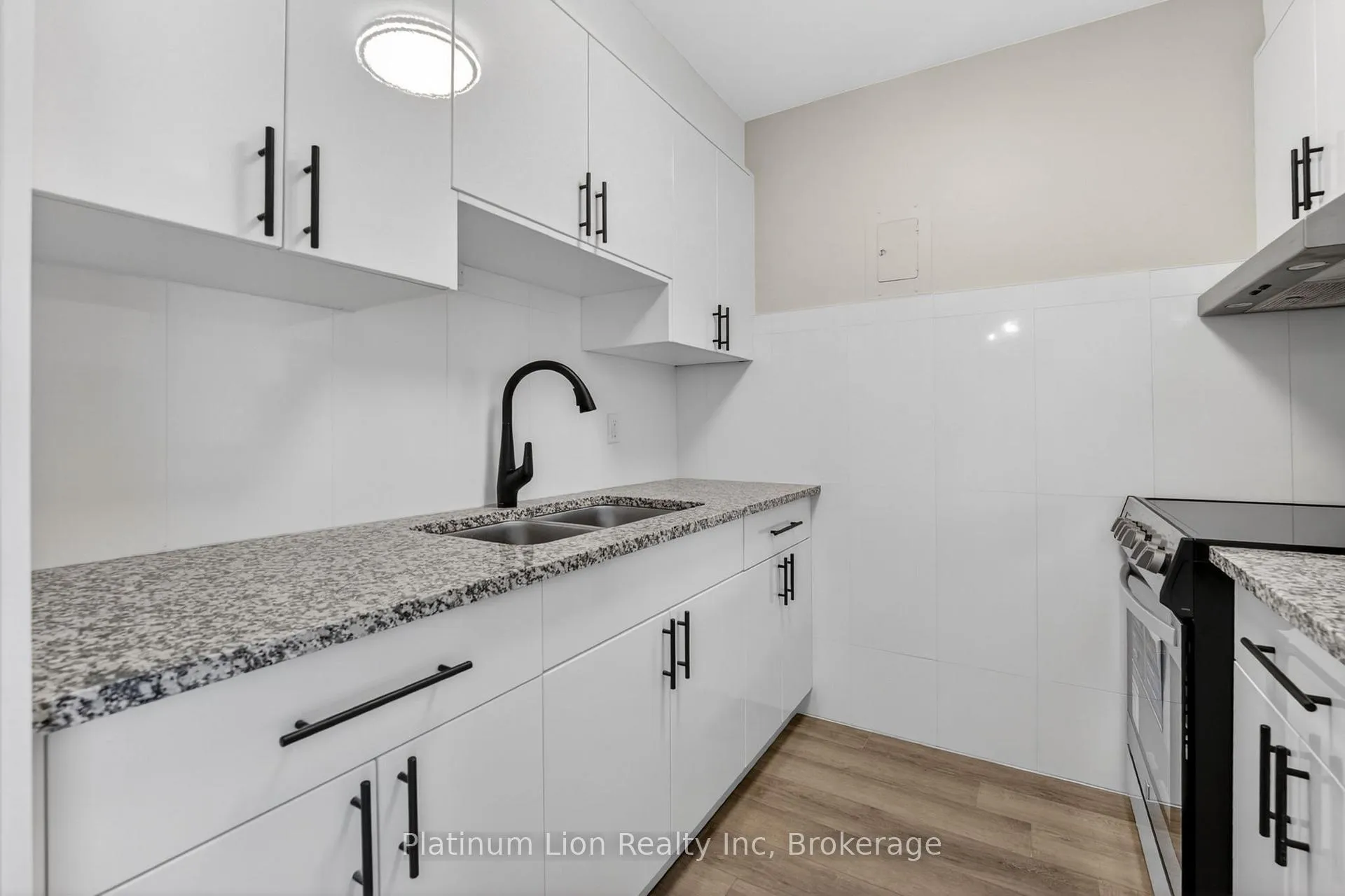 Photo 9 of Unit 7, 81 Kenwood Drive, Kitchener, Heritage Park - Kitchener — HOMEH