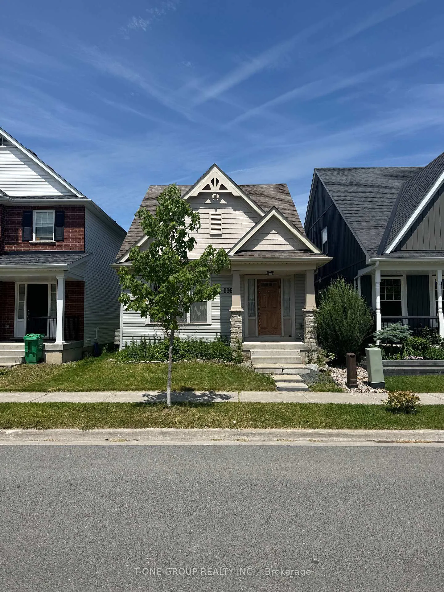 Photo 2 of 116 Rothwell Gardens, Peterborough, Northcrest Ward 5 — HOMEH