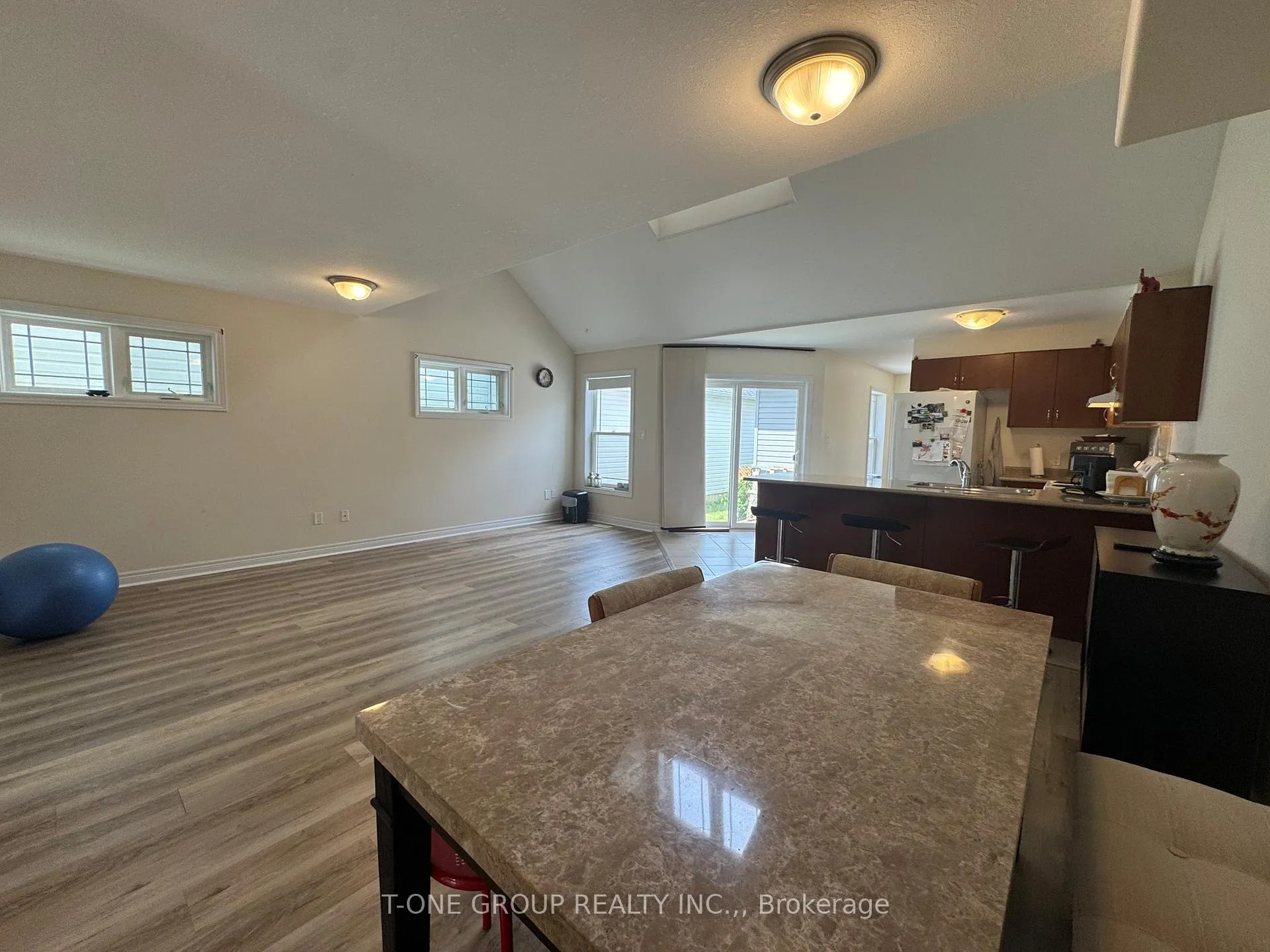 Photo 14 of 116 Rothwell Gardens, Peterborough, Northcrest Ward 5 — HOMEH