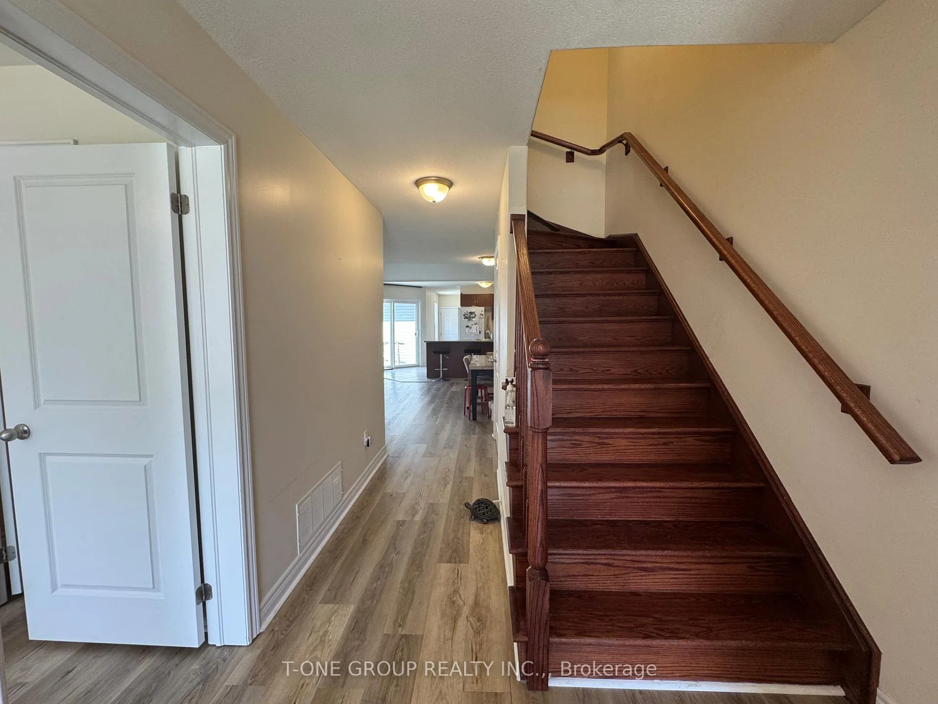 Photo 16 of 116 Rothwell Gardens, Peterborough, Northcrest Ward 5 — HOMEH