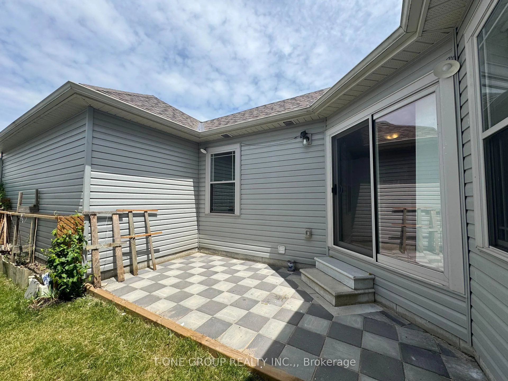 Photo 24 of 116 Rothwell Gardens, Peterborough, Northcrest Ward 5 — HOMEH