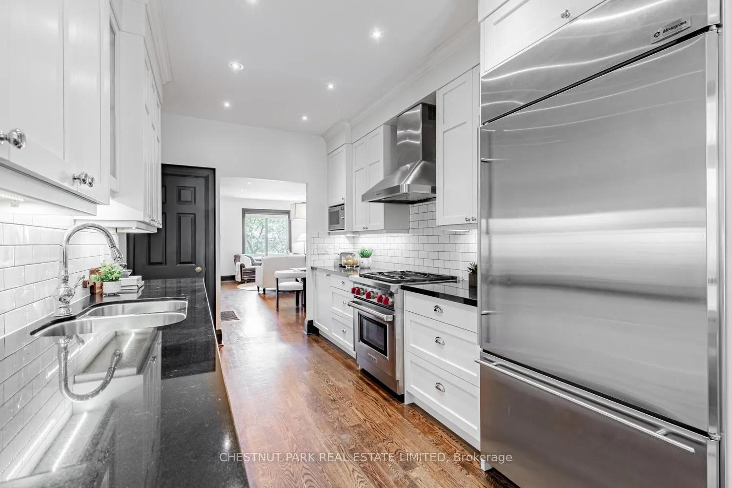 Photo 13 of 244 Cottingham Street, Toronto, Casa Loma — HOMEH