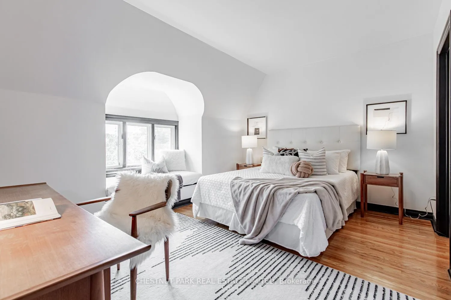 Photo 23 of 244 Cottingham Street, Toronto, Casa Loma — HOMEH
