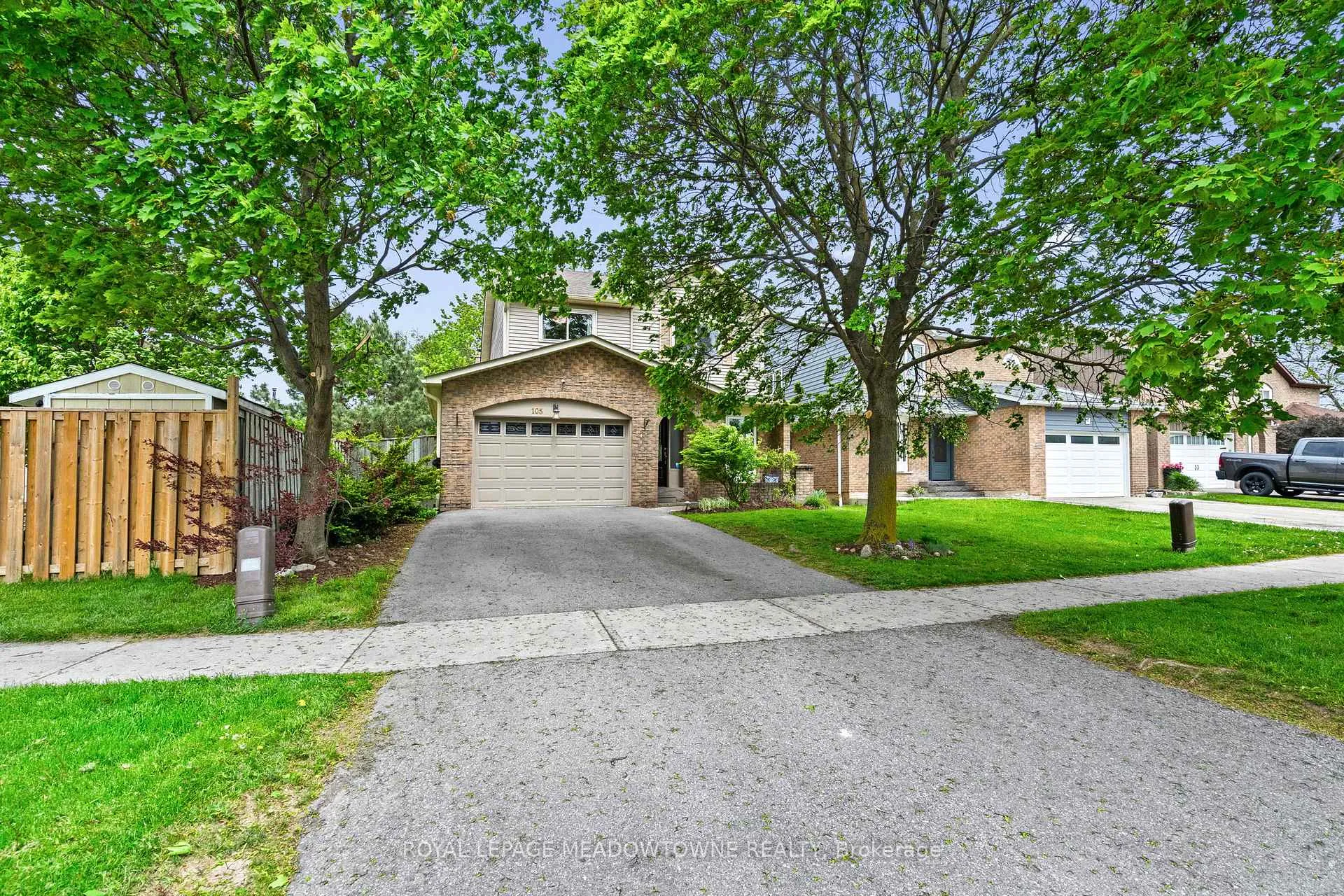 Photo 1 of 105 Laurier Avenue, Milton, Bronte Meadows — HOMEH