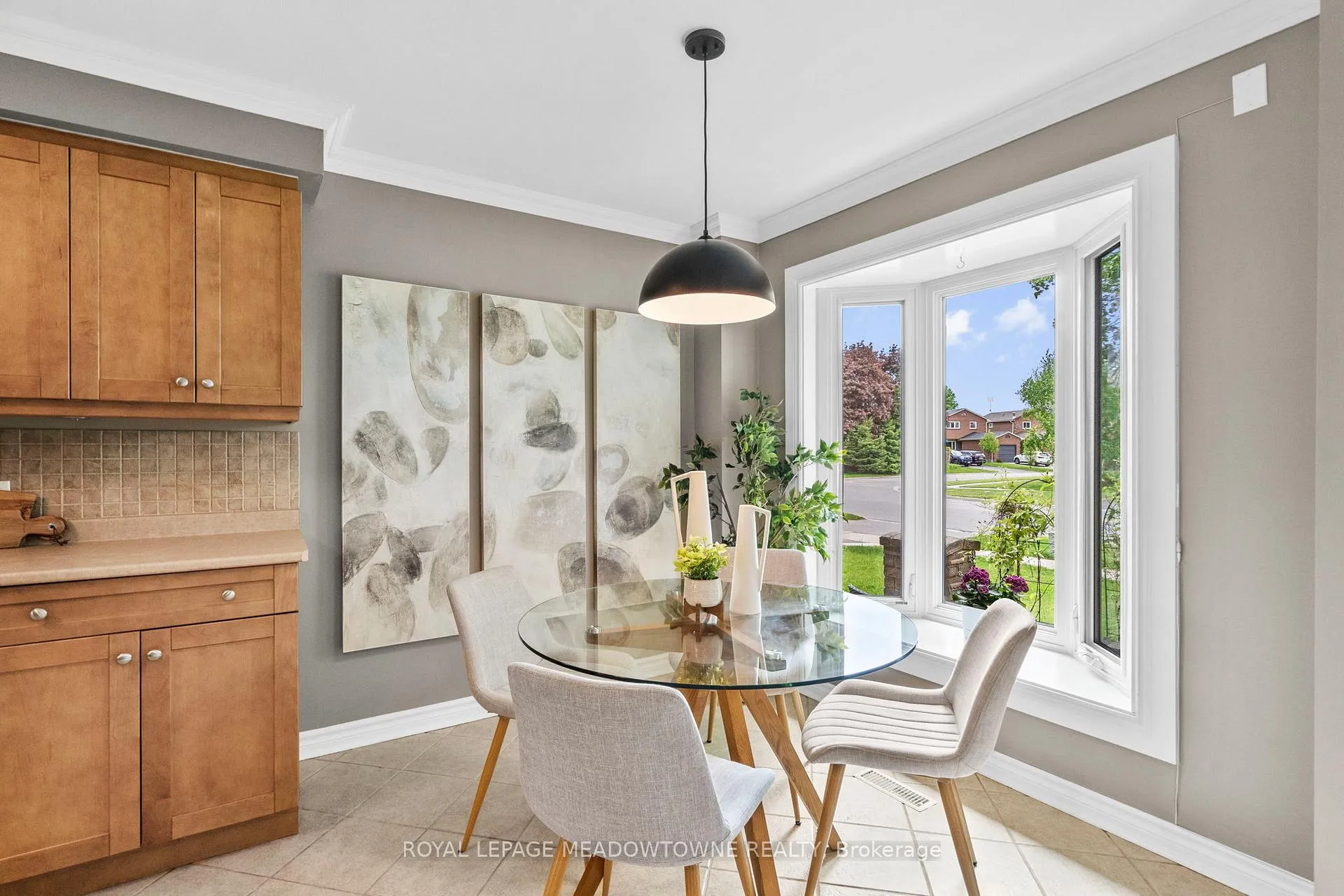 Photo 10 of 105 Laurier Avenue, Milton, Bronte Meadows — HOMEH