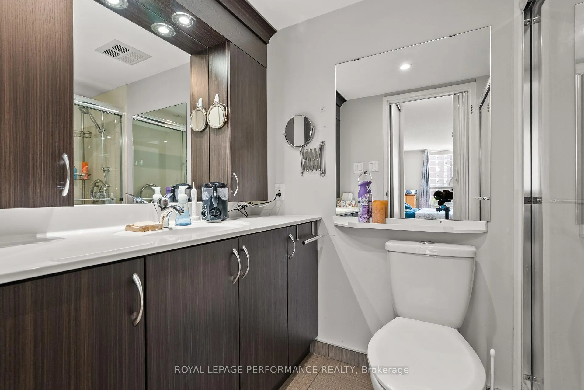 Photo 17 of Unit Unit #407, 200 Lafontaine Avenue, Ottawa, Vanier — HOMEH