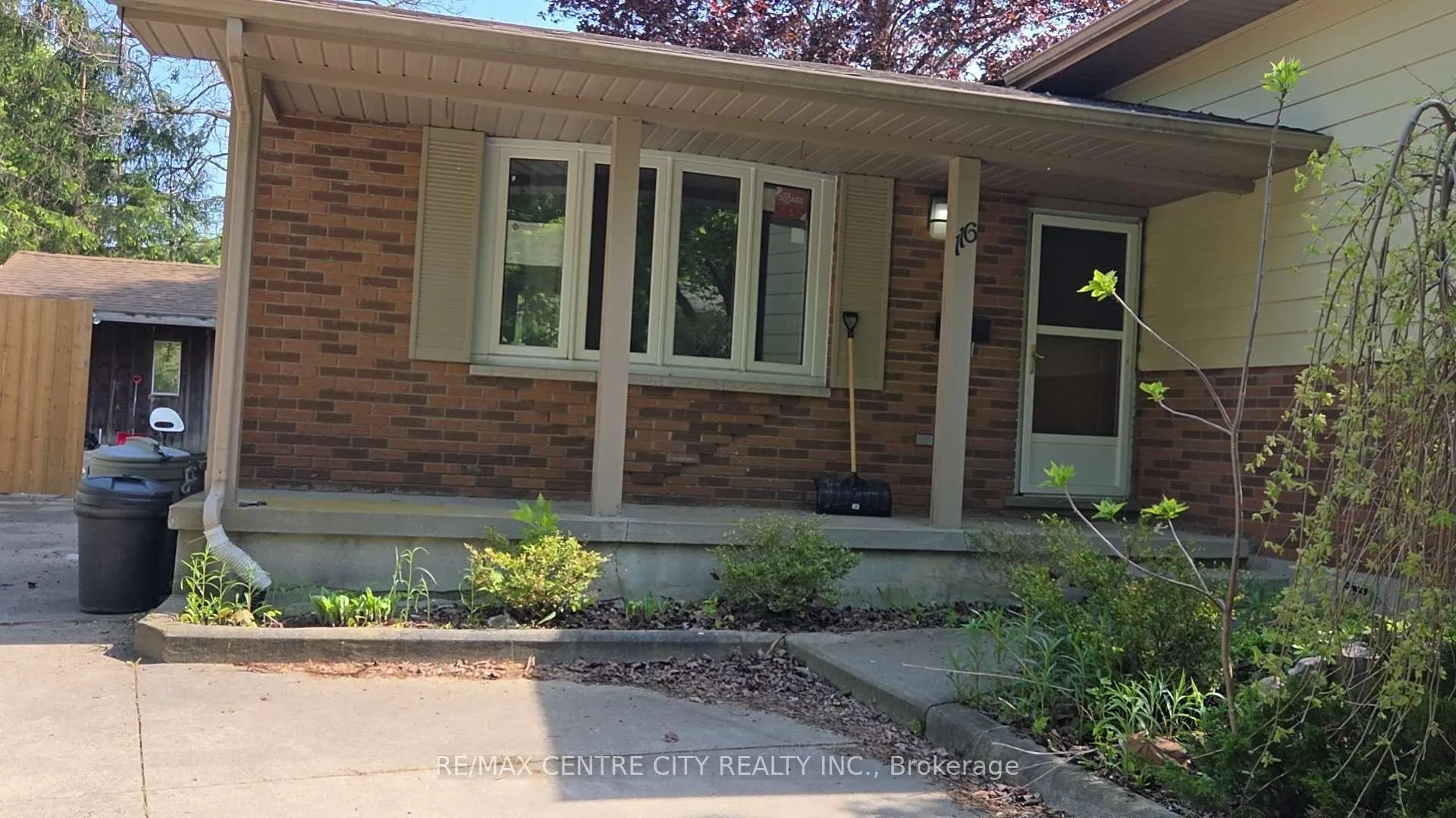 Photo 1 of 116 Paperbirch Crescent E, London, North K — HOMEH