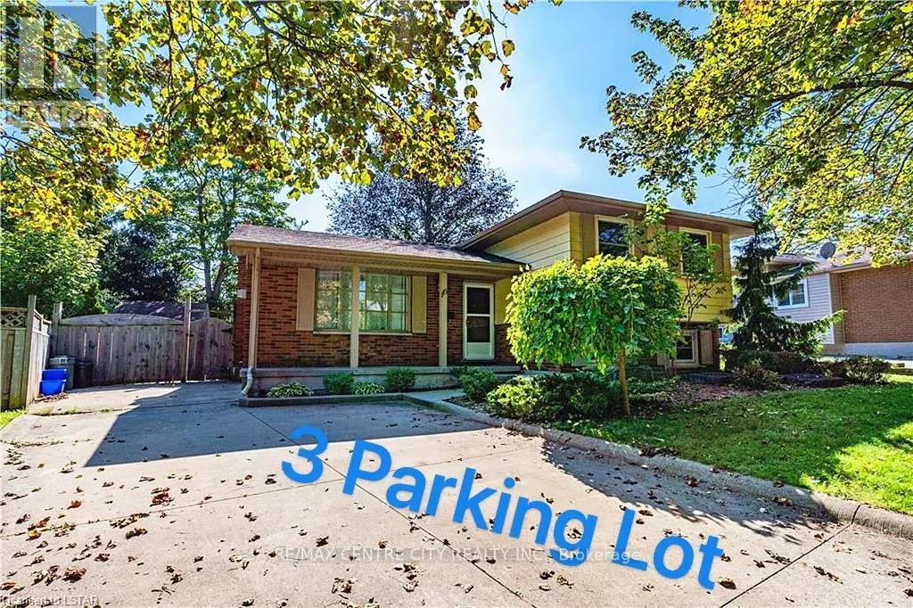 Photo 11 of 116 Paperbirch Crescent E, London, North K — HOMEH