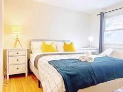 Photo 12 of 116 Paperbirch Crescent E, London, North K — HOMEH