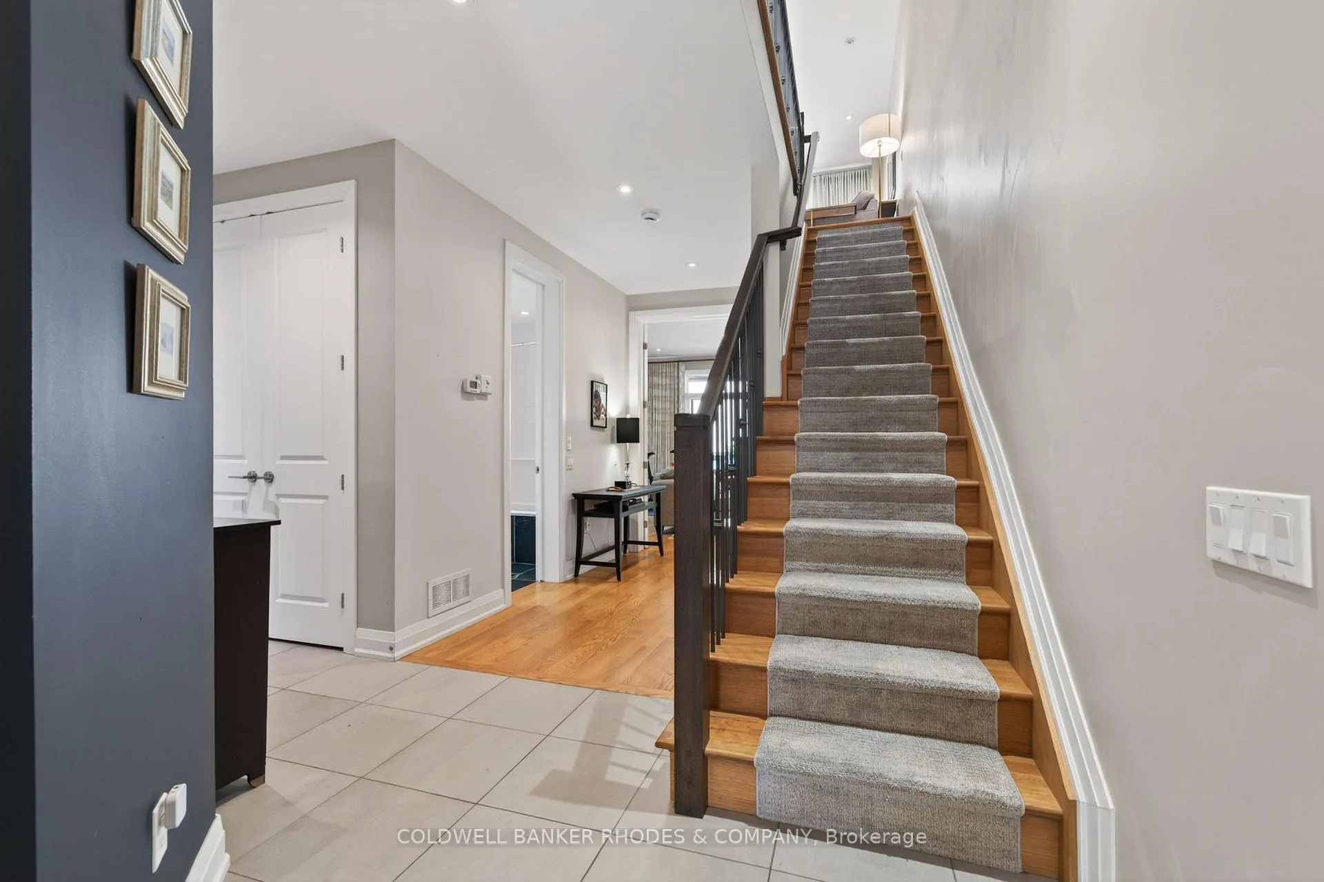 Photo 6 of Unit A, 213 Ivy Crescent, Ottawa, Lindenlea — HOMEH