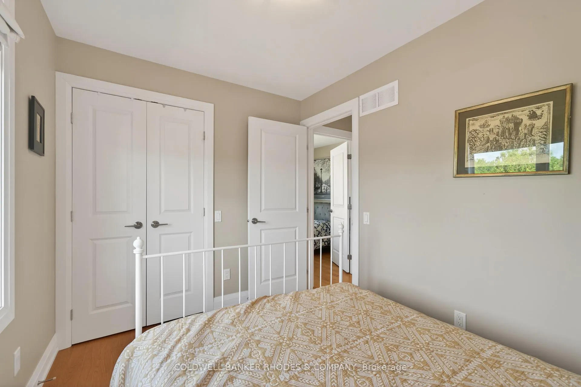 Photo 35 of Unit A, 213 Ivy Crescent, Ottawa, Lindenlea — HOMEH