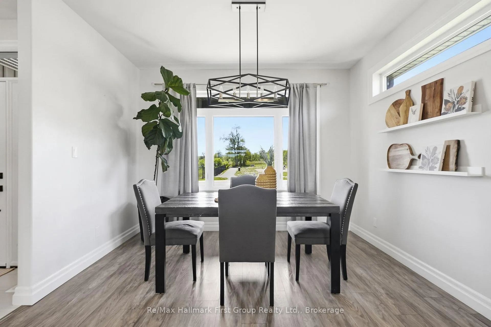 Photo 4 of 12 Ambrosia Terrace, Quinte West, Murray Ward — HOMEH