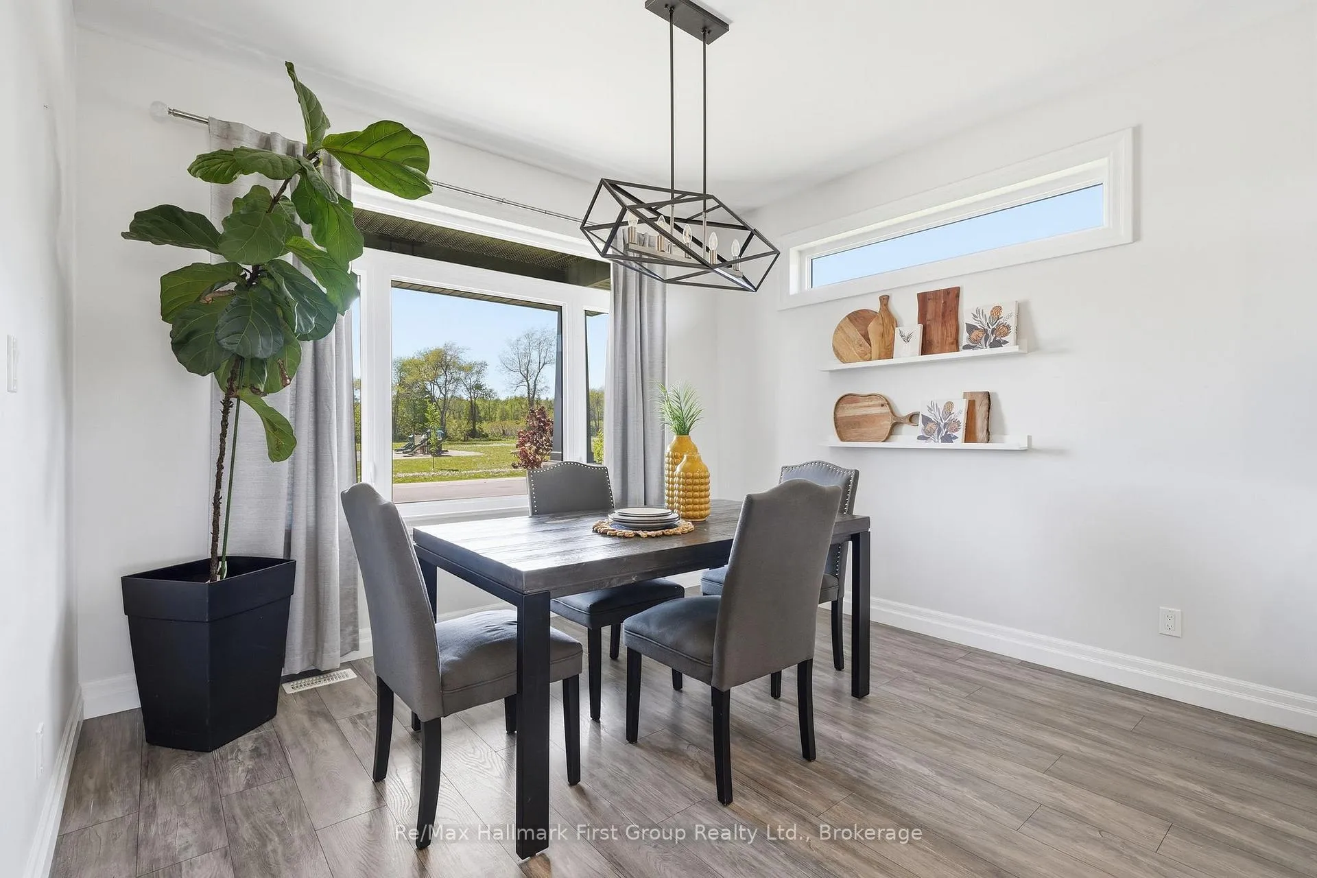 Photo 5 of 12 Ambrosia Terrace, Quinte West, Murray Ward — HOMEH