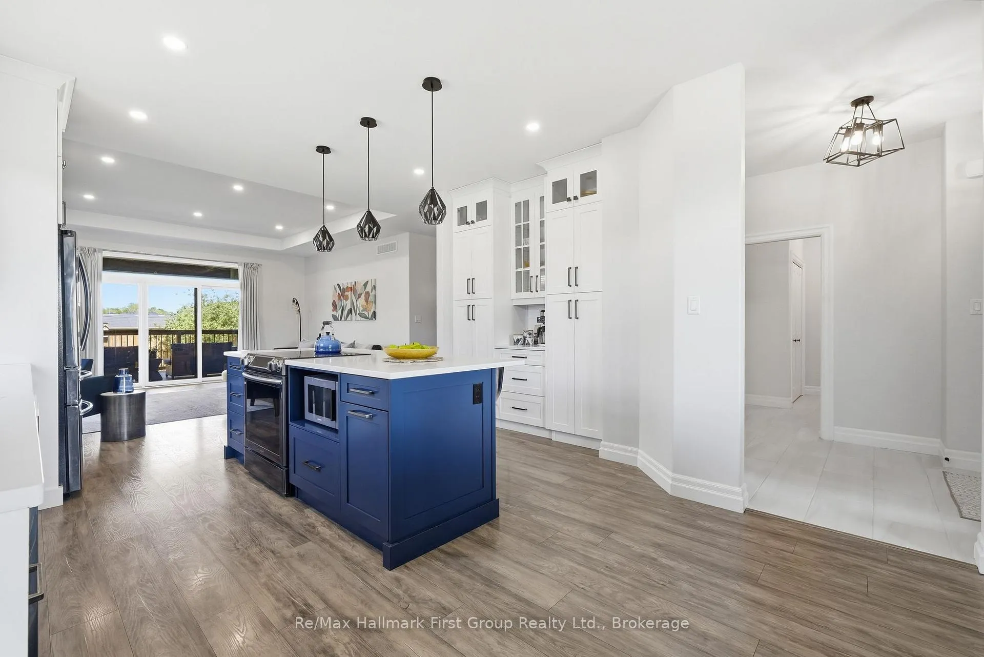 Photo 11 of 12 Ambrosia Terrace, Quinte West, Murray Ward — HOMEH
