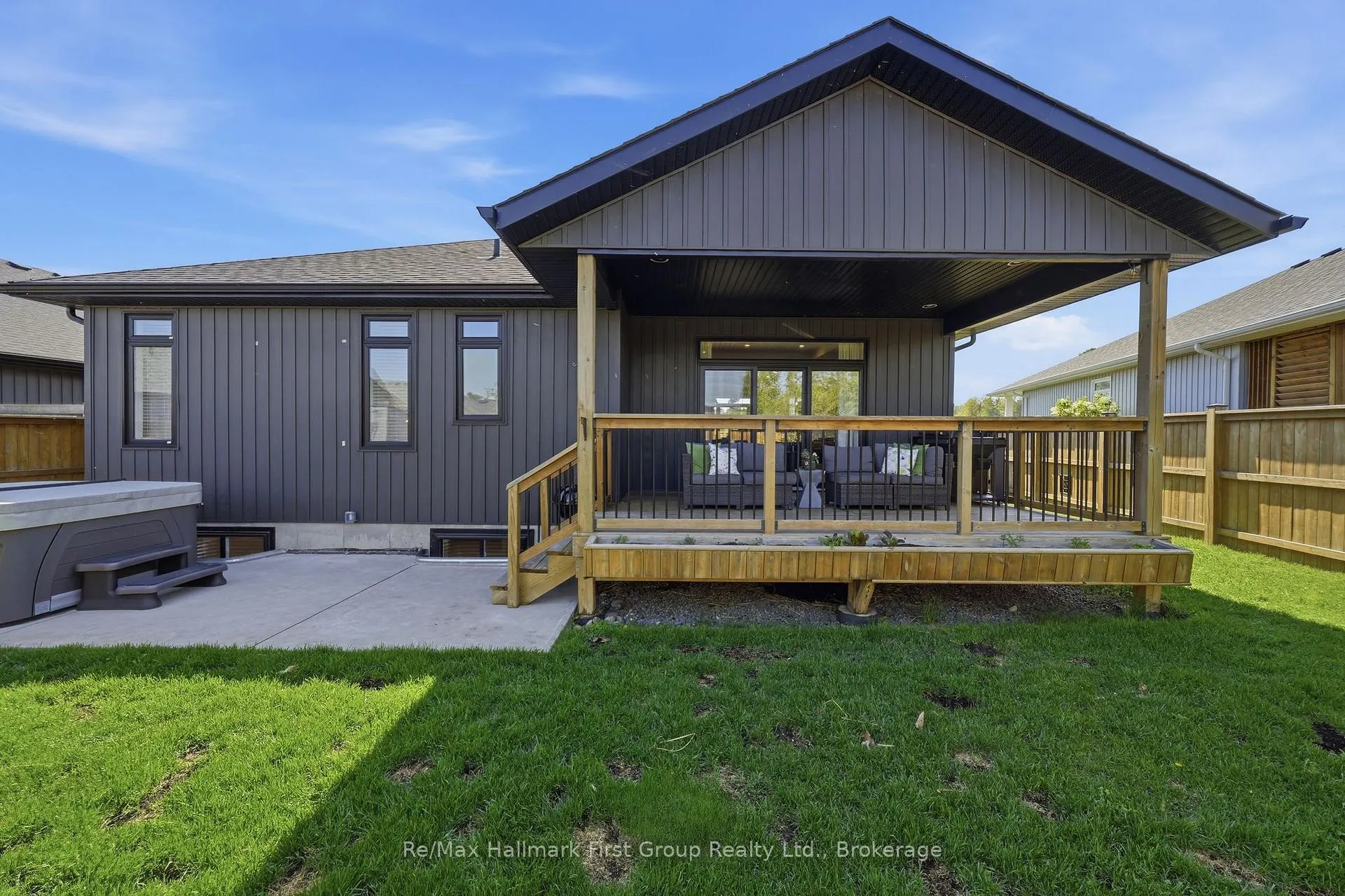 Photo 32 of 12 Ambrosia Terrace, Quinte West, Murray Ward — HOMEH