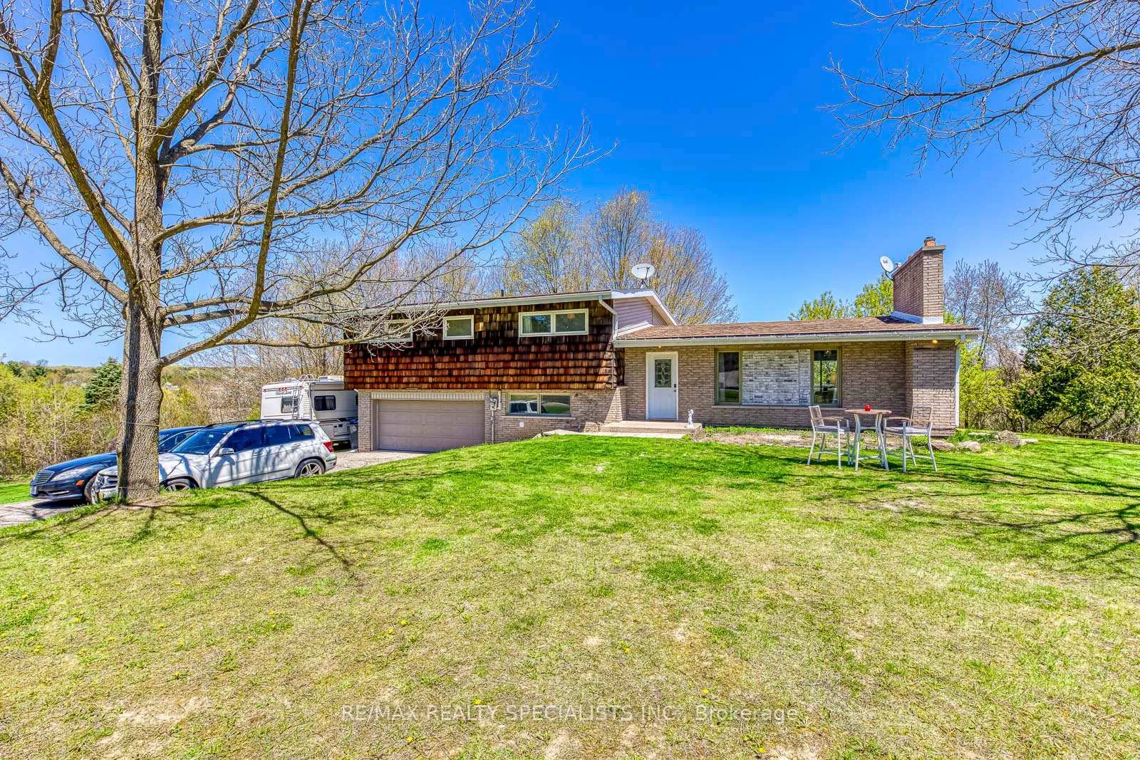 Photo of 15195 The Gore Road