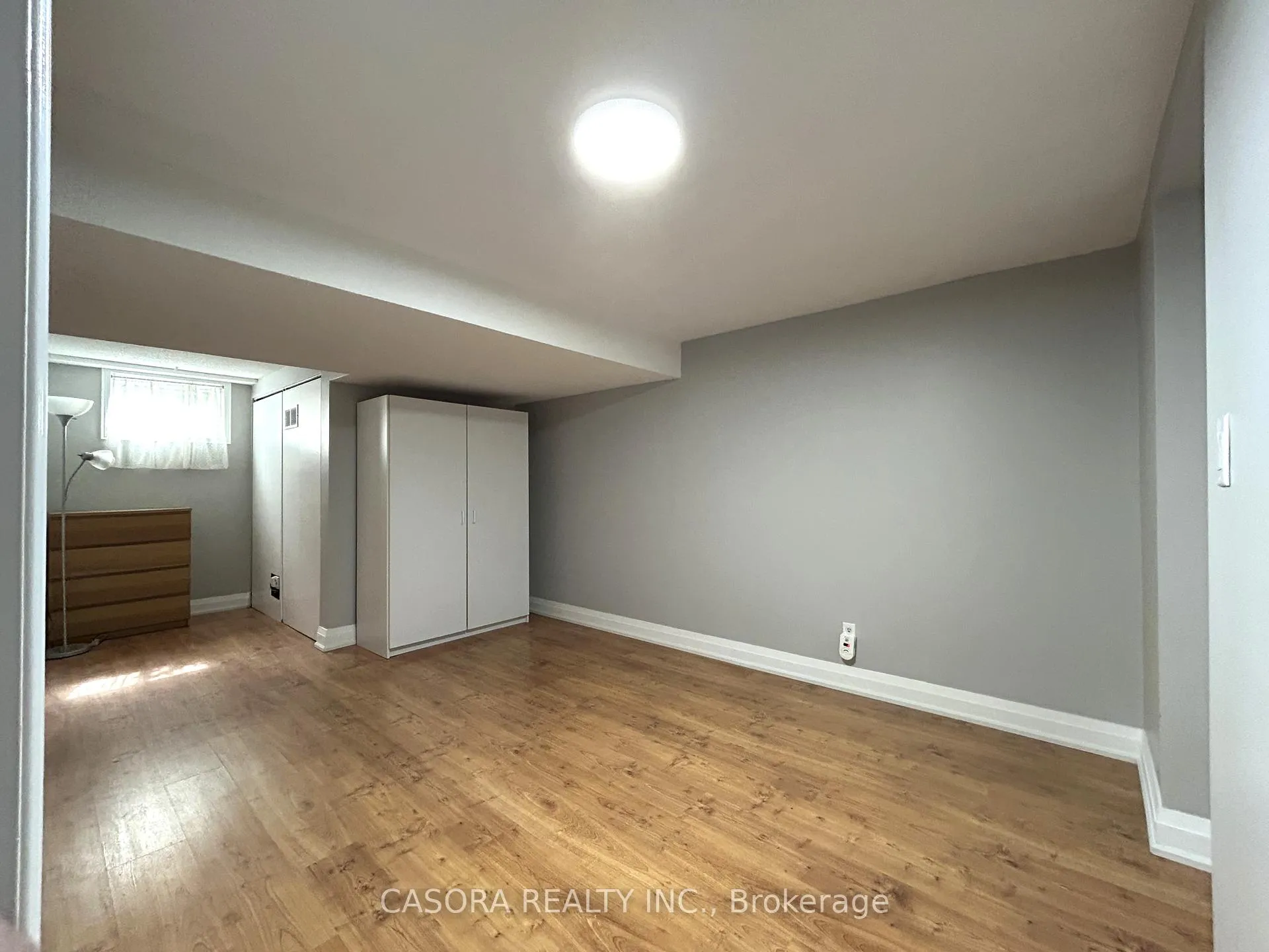 Photo 13 of Unit LOWER, 4258 Longmoor Avenue, Burlington, Shoreacres — HOMEH