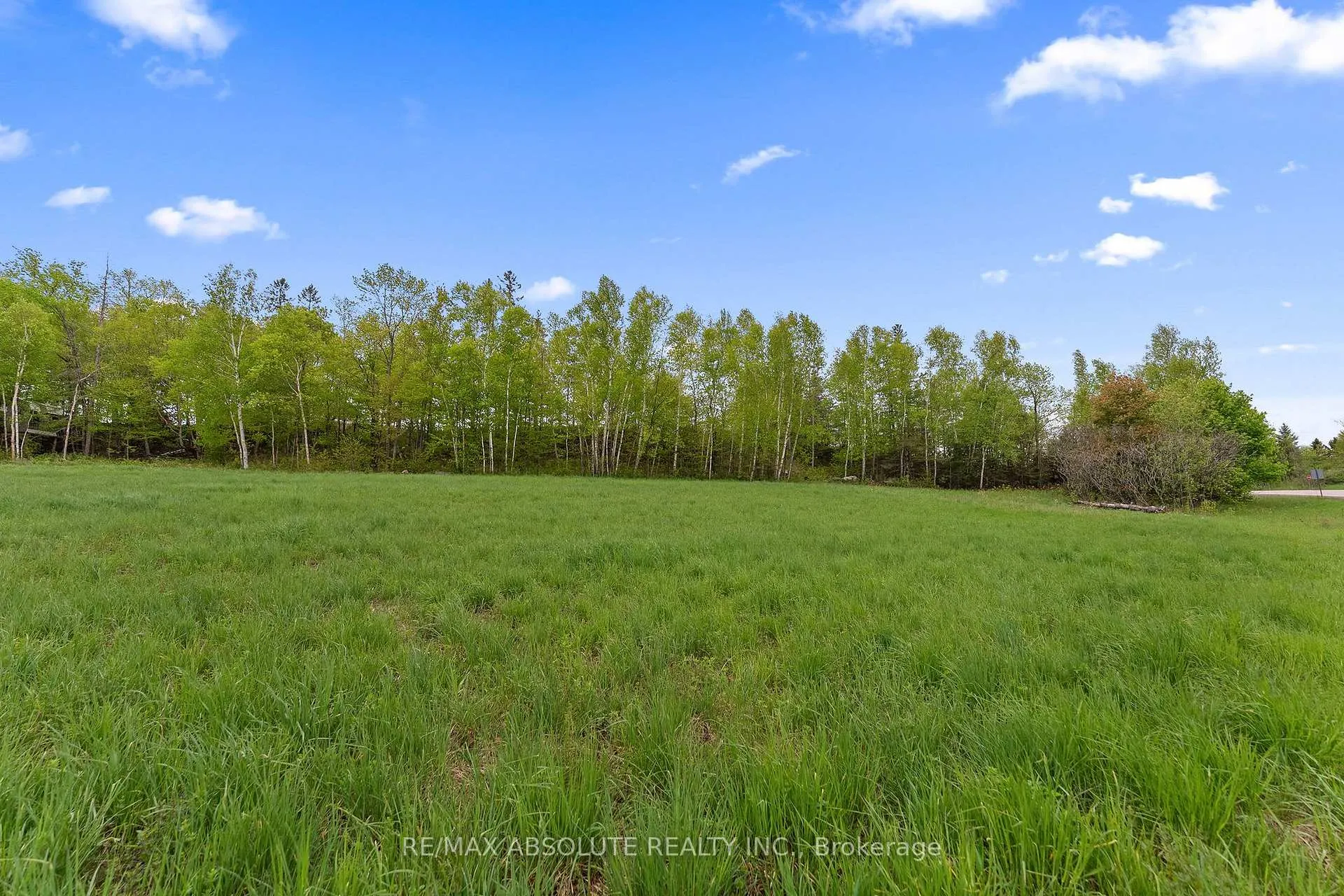 Photo 9 of 6 Lowe Court, Whitewater Region, Beachburg — HOMEH