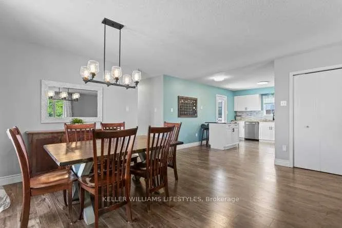 Photo 10 of 143 Gerald Crescent, London, South J — HOMEH