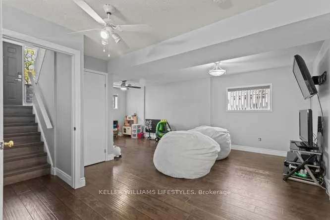 Photo 26 of 143 Gerald Crescent, London, South J — HOMEH