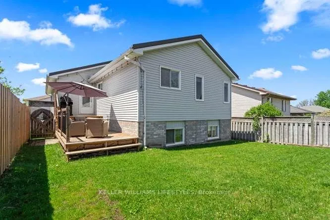 Photo 43 of 143 Gerald Crescent, London, South J — HOMEH