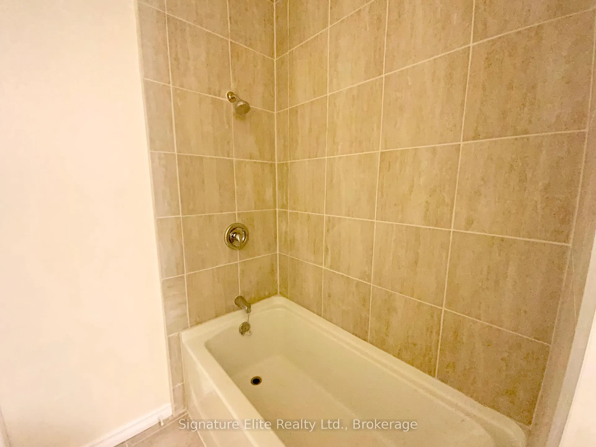 Photo 11 of Unit 11, 372 Darling Street, Brantford, East Ward — HOMEH