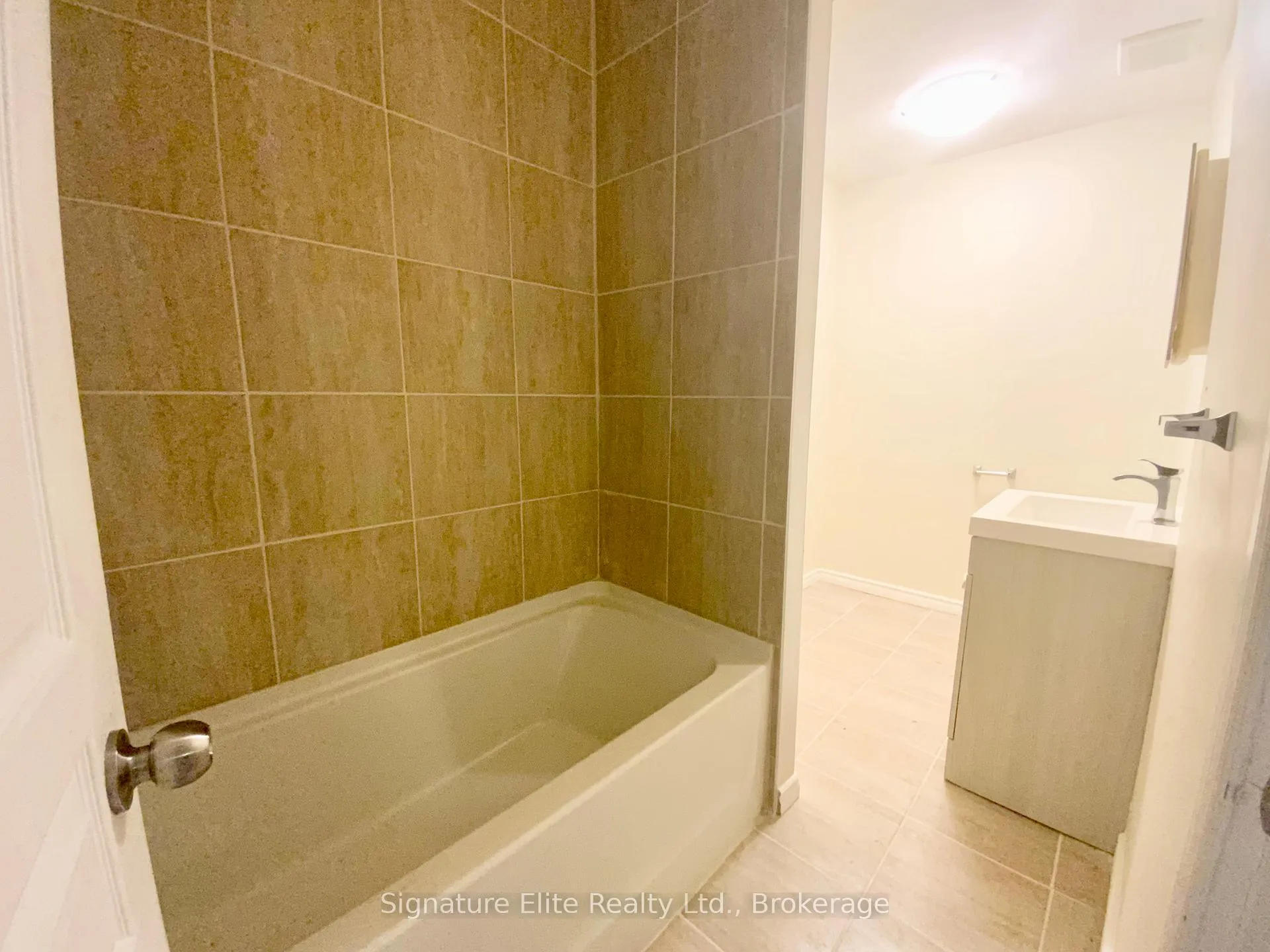 Photo 13 of Unit 11, 372 Darling Street, Brantford, East Ward — HOMEH