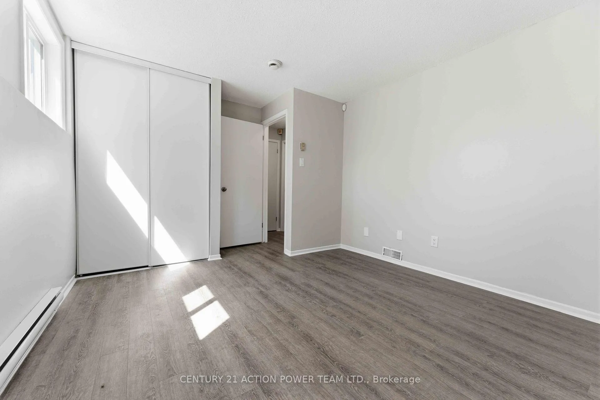 Photo 24 of Unit B, 17 Sonnet Crescent, Ottawa, Westcliffe Estates — HOMEH