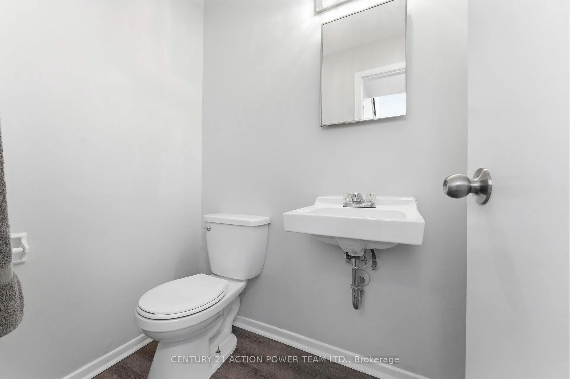Photo 27 of Unit B, 17 Sonnet Crescent, Ottawa, Westcliffe Estates — HOMEH