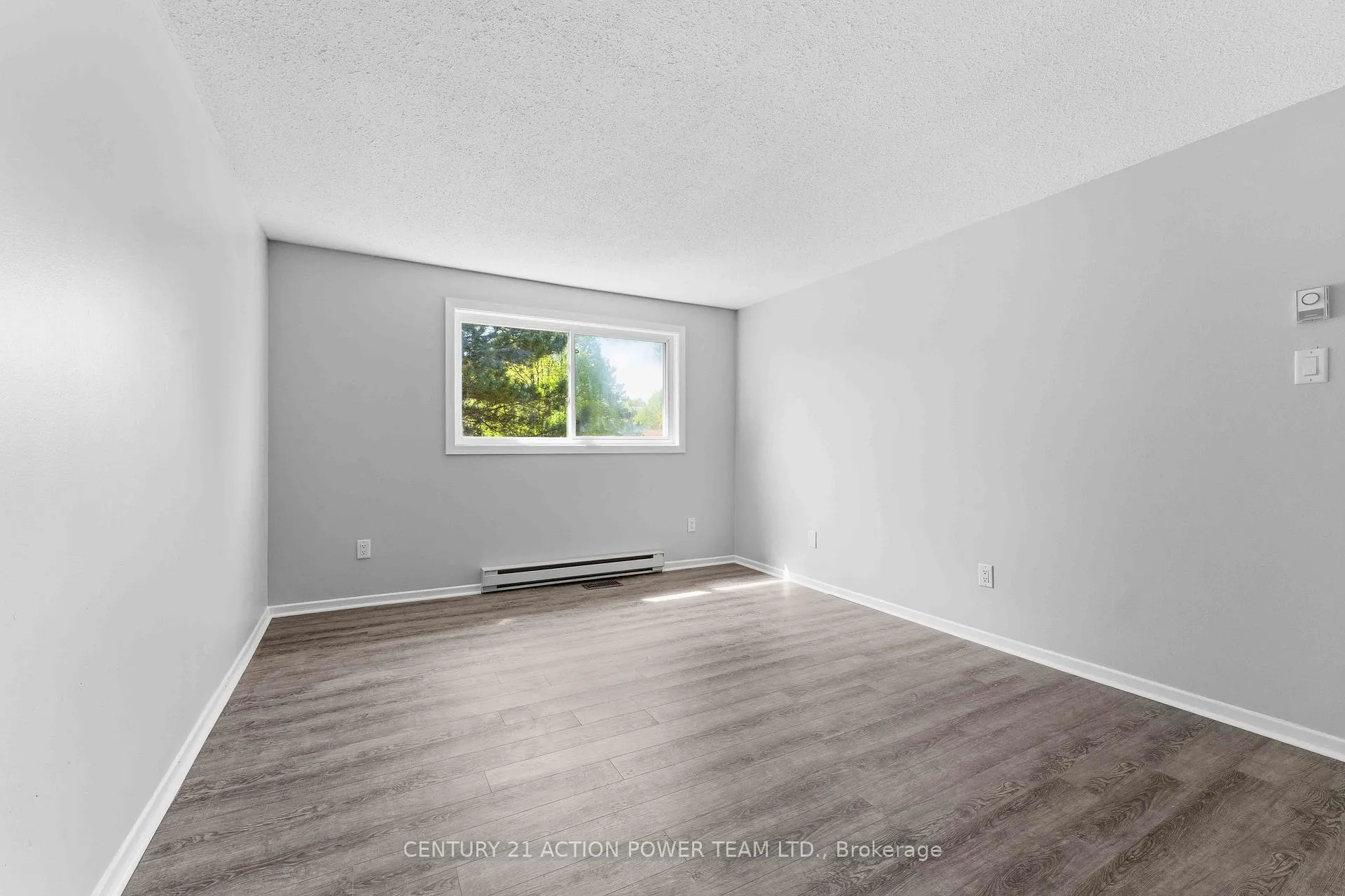 Photo 34 of Unit B, 17 Sonnet Crescent, Ottawa, Westcliffe Estates — HOMEH