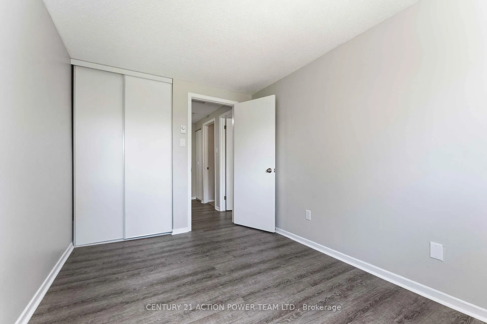 Photo 38 of Unit B, 17 Sonnet Crescent, Ottawa, Westcliffe Estates — HOMEH