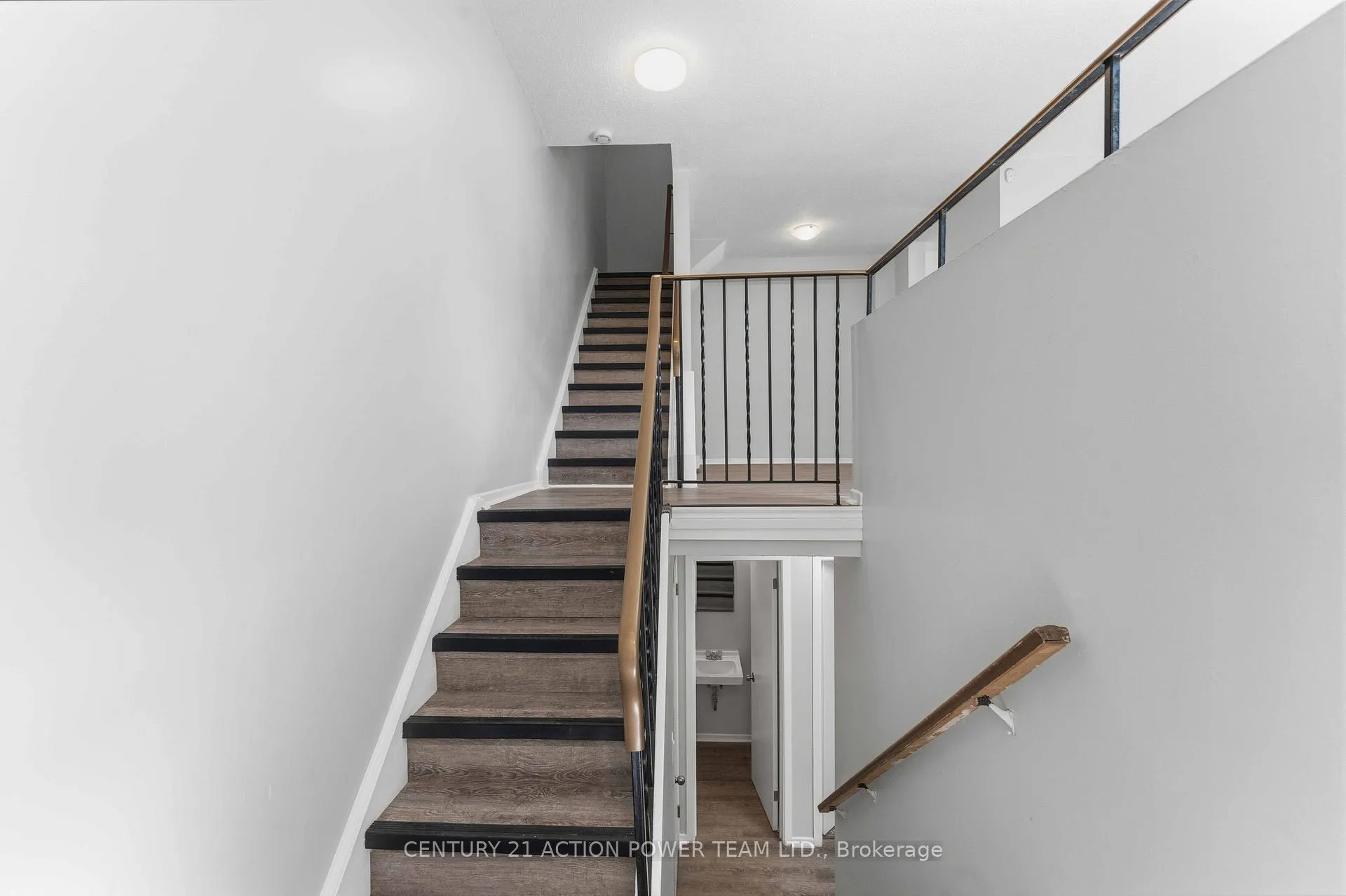 Photo 43 of Unit B, 17 Sonnet Crescent, Ottawa, Westcliffe Estates — HOMEH