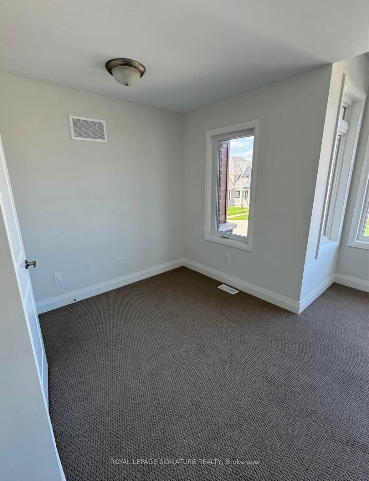 Photo 9 of 24 Bermondsey Way, Brampton, Bram West — HOMEH