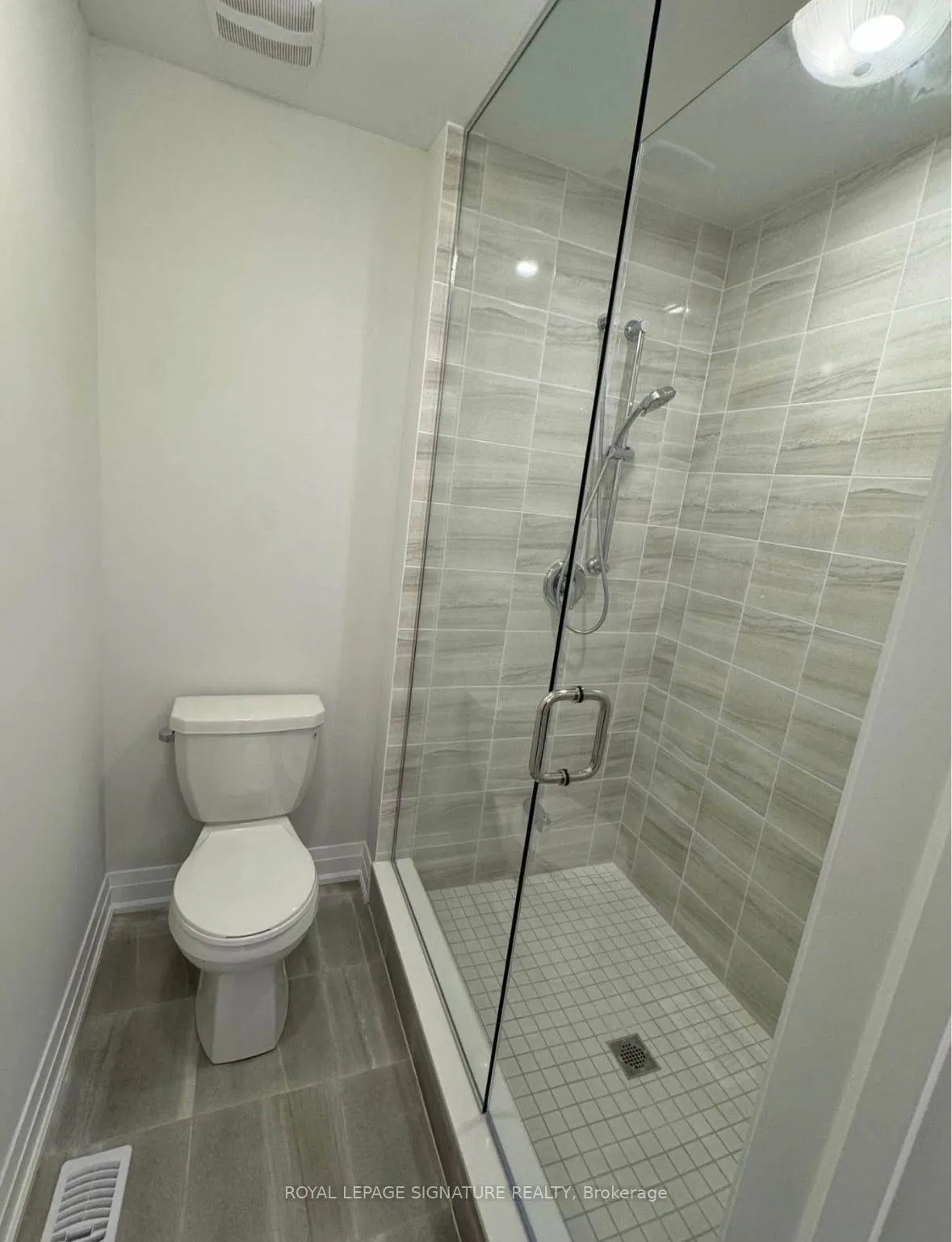 Photo 11 of 24 Bermondsey Way, Brampton, Bram West — HOMEH