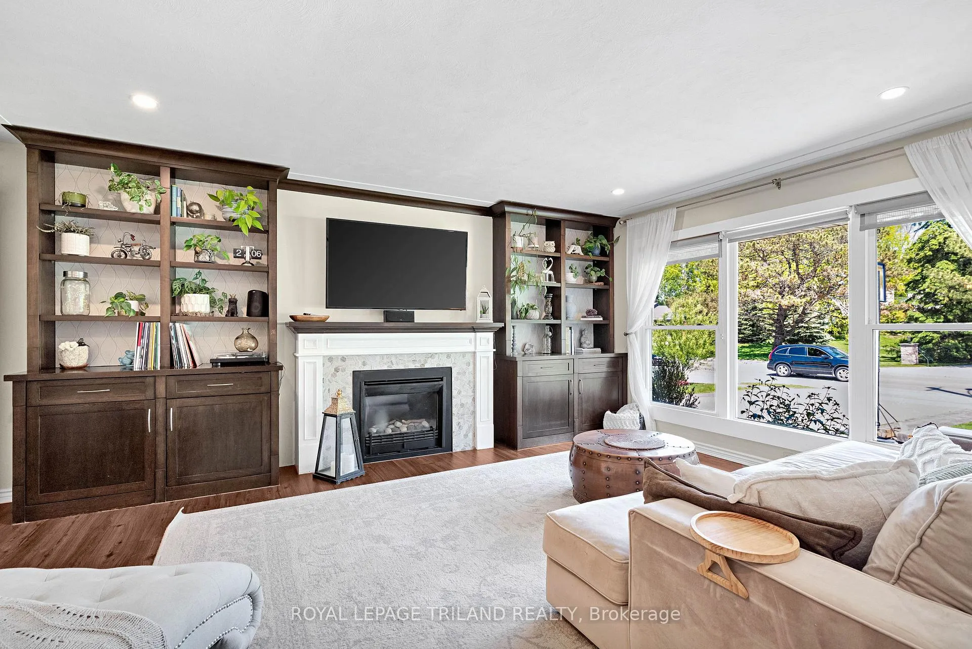 Photo 6 of 445 Ridout Street S, London, South G — HOMEH