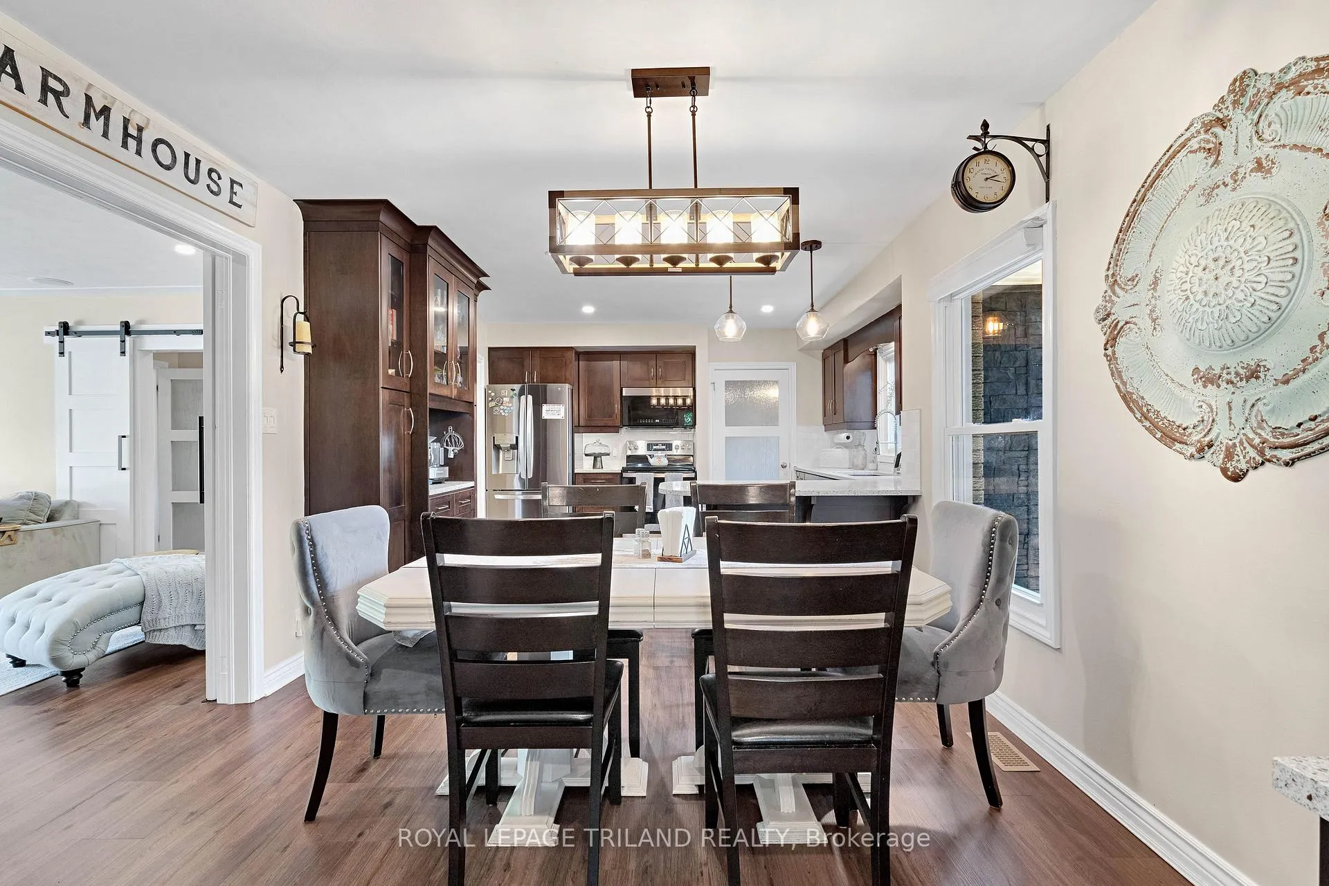Photo 11 of 445 Ridout Street S, London, South G — HOMEH