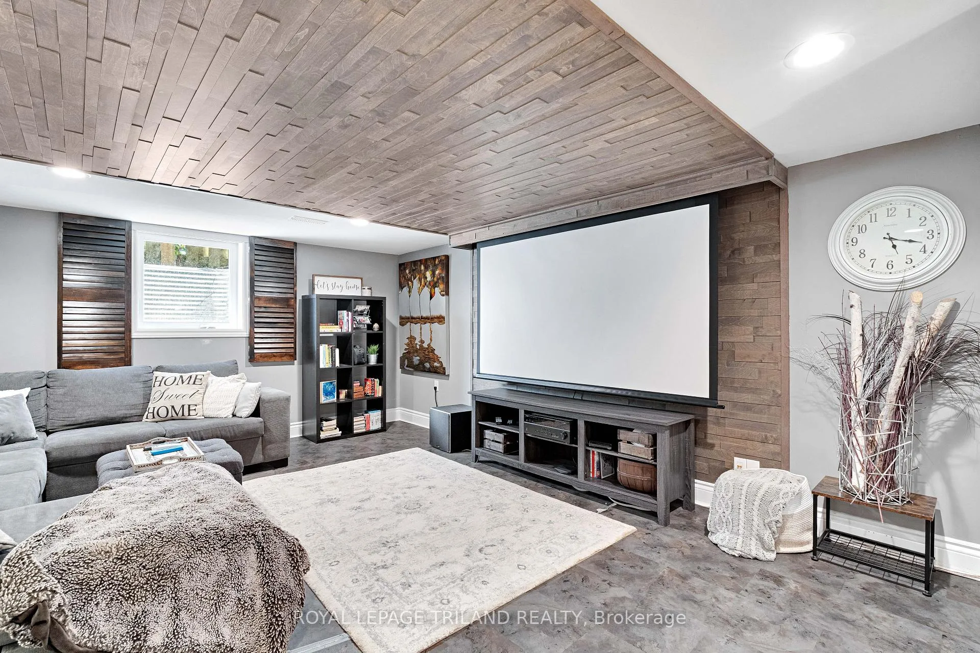 Photo 25 of 445 Ridout Street S, London, South G — HOMEH
